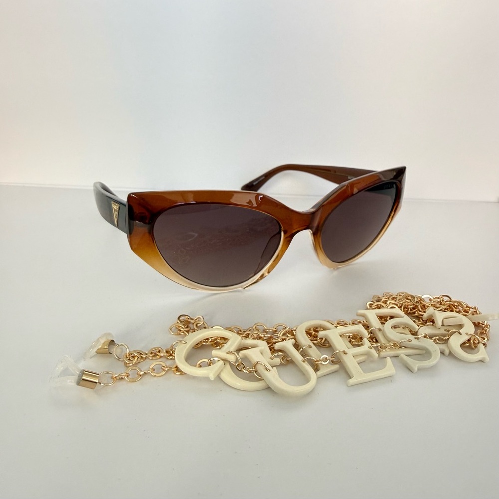 NEW!!! Guess women sunglasses with chain GU7787 47F Authentic